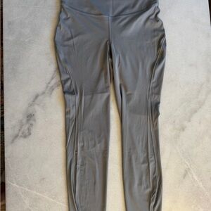 Lululemon Women’s Light Grey Leggings sz 8